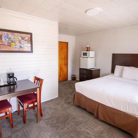 The Superior Motel Munising Exterior foto
